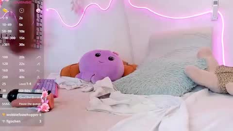 Snapshot of paulasecrett chatting on 02.08.25 Paula online show from 02.08.25