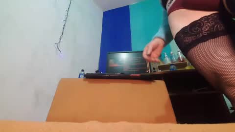 PAULA VALENTINA online show from 12.22.24