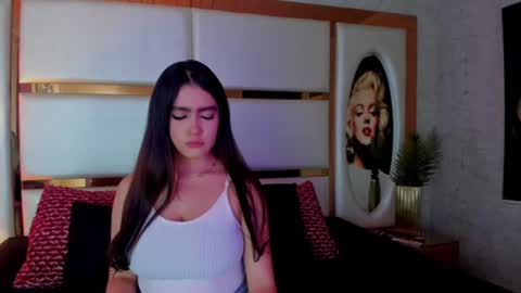 Snapshot of pauli_ferrer2 chatting on 07.17.26 --- Pauli --- online show from 07.17.26