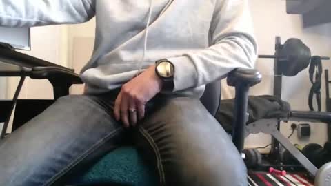 Snapshot of paulie120464 chatting on 10.18.25 paulie120464 online show from 10.18.25