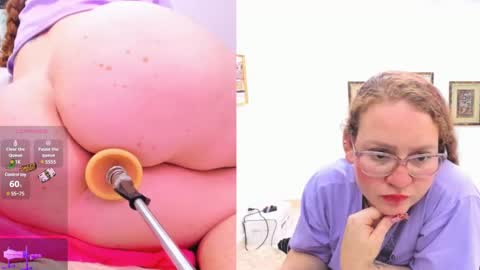 Paulina Davis  online show from 02.07.25