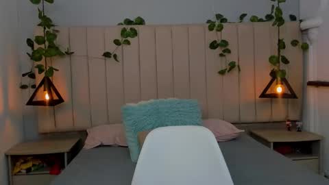 PAULINA  online show from 01.12.26