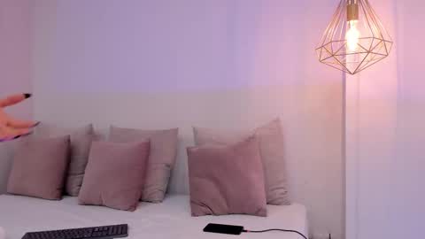 Paulina online show from 12.17.25