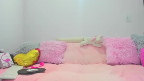 call me ur bbygurl online show from 01.19.25