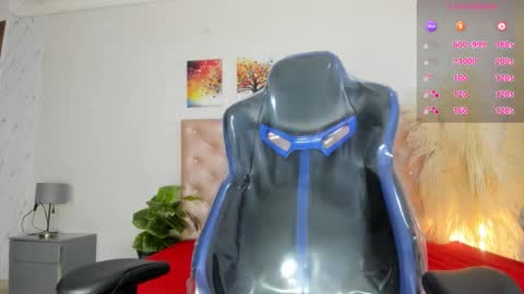 PaulinaSaennz online show from 11.04.25