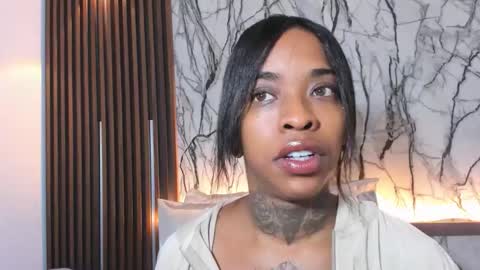 Pauline online show from 02.25.26