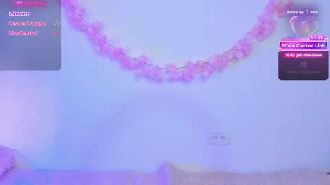 Pauline online show from 02.12.25