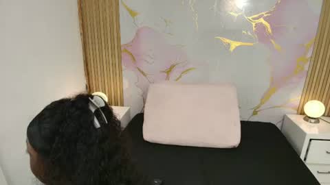 Snapshot of paulinekosh chatting on 06.15.26 Pauline Kosh online show from 06.15.26