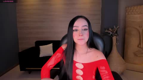 Snapshot of paulinesanz chatting on 05.26.26 Pauline Sanz online show from 05.26.26