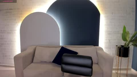 Snapshot of paulinesanz chatting on 06.02.26 Pauline Sanz online show from 06.02.26