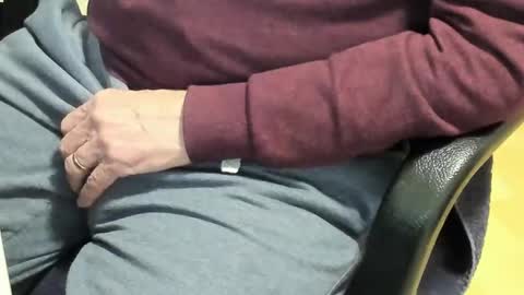 Snapshot of paultje7171 chatting on 02.14.25 Paul online show from 02.14.25