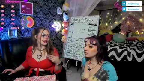 ArtsyHeartsyy online show from 01.11.25