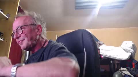 pc8474408 online show from 09.10.25