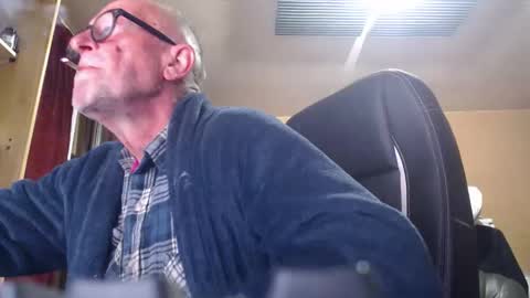 Snapshot of pc8474408 chatting on 05.04.26 pc8474408 online show from 05.04.26