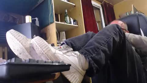 Snapshot of pc8474408 chatting on 05.25.26 pc8474408 online show from 05.25.26