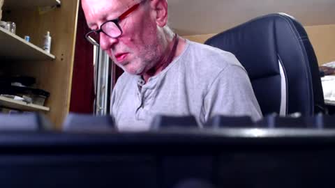 pc8474408 online show from 07.12.26