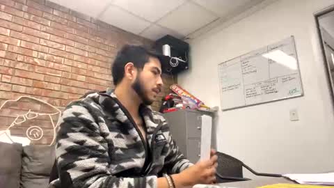 Snapshot of pchav chatting on 11.12.25 Pete online show from 11.12.25