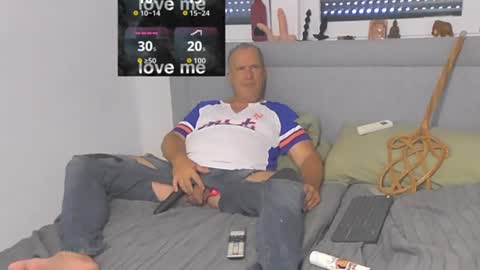 Snapshot of peacetous chatting on 08.02.26 Marc online show from 08.02.26