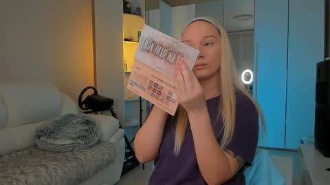 Snapshot of peachju1cy chatting on 01.20.25 peachju1cy online show from 01.20.25