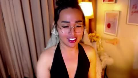 Snapshot of peakaboo_xx chatting on 05.12.26 Angel Creamdensada online show from 05.12.26