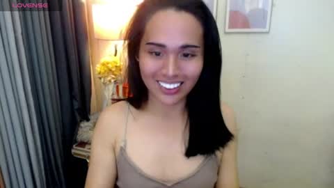 Snapshot of peakaboo_xx chatting on 08.02.26 Angel Creamdensada online show from 08.02.26