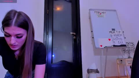 Snapshot of peanaughty chatting on 03.03.26 Kate online show from 03.03.26