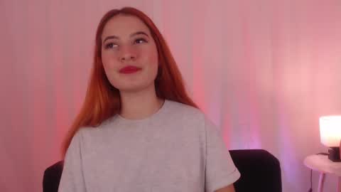 Snapshot of pear__moon chatting on 03.02.25 LILLY online show from 03.02.25