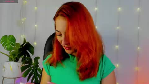 Snapshot of pear__moon chatting on 07.30.26 LILLY online show from 07.30.26