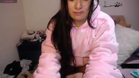 Pearl online show from 11.25.25