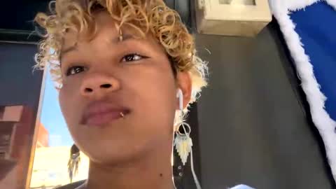 peggy-funn online show from 01.15.25