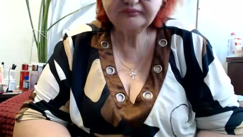 Snapshot of peggysoft chatting on 06.16.26 PeggySoft online show from 06.16.26