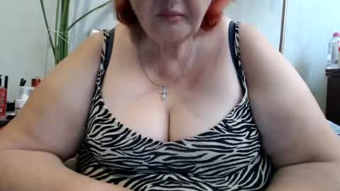 Snapshot of peggysoft chatting on 06.25.26 PeggySoft online show from 06.25.26