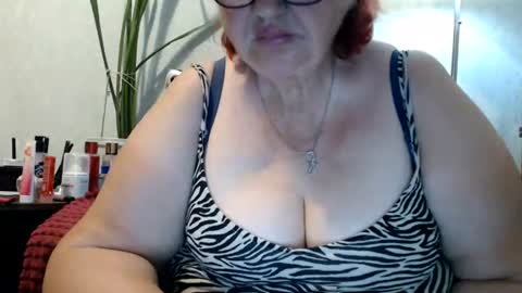 Snapshot of peggysoft chatting on 06.25.26 PeggySoft online show from 06.25.26