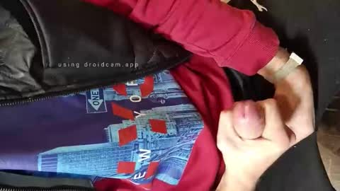 Snapshot of pelnutrauks chatting on 10.19.25 pelnutrauks online show from 10.19.25