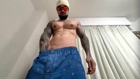 Snapshot of penebunny chatting on 12.16.25 penebunny online show from 12.16.25