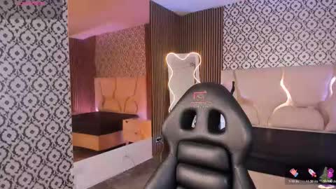 penelope online show from 12.23.25