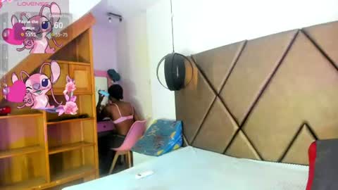 Snapshot of penelopeguzman__ chatting on 06.10.26 Sweet Penelope online show from 06.10.26