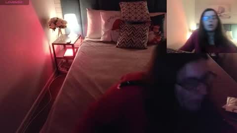 Hi  Im Peneloppa online show from 12.13.25