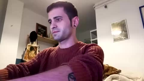 Snapshot of penesvoladores92 chatting on 12.14.24 penesvoladores92 online show from 12.14.24