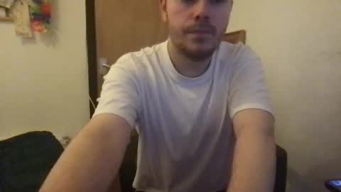 Snapshot of pennguin00 chatting on 12.31.24 pennguin00 online show from 12.31.24