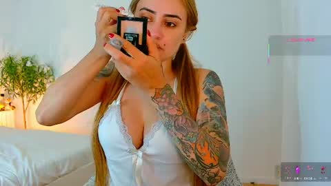 Hi Im Penelope  better vibrations  1111 online show from 07.05.26