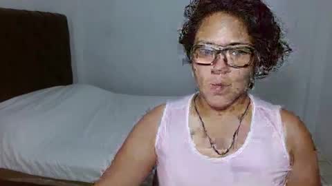 Snapshot of pepitt45 chatting on 01.01.25 Megan online show from 01.01.25