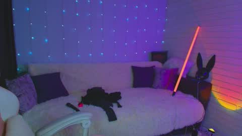 Dia  online show from 03.05.25