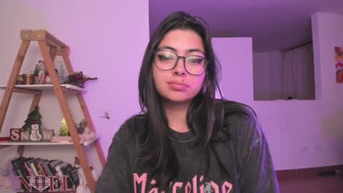 Sarah Ana Banana online show from 01.19.25