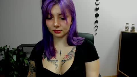 Gabbie online show from 12.18.24