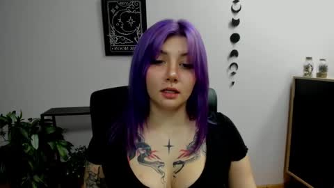 Gabbie online show from 12.18.24