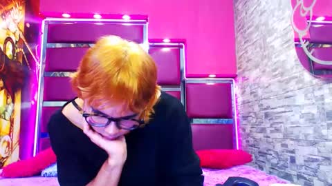 Snapshot of perfectlump chatting on 01.09.25 perfectlump online show from 01.09.25
