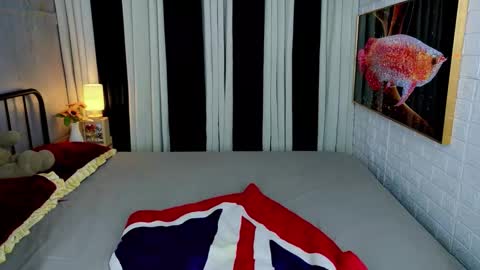 Chloe online show from 11.01.25