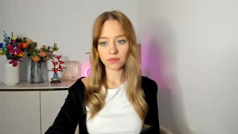 Snapshot of perfectxcindy chatting on 04.30.26 Cindy online show from 04.30.26