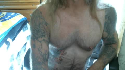 Snapshot of perkymalenipples chatting on 09.11.25 perkymalenipples online show from 09.11.25